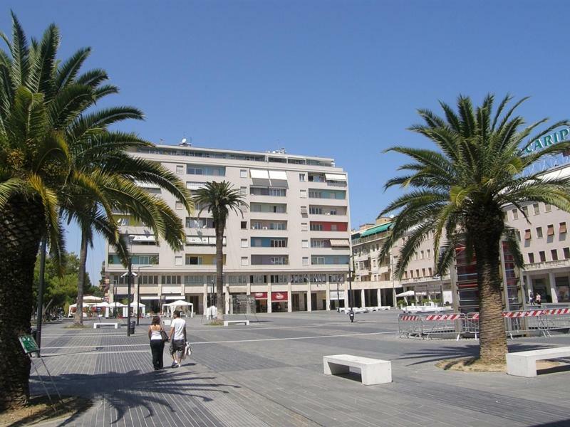 Suites Rome Pescara Exteriör bild