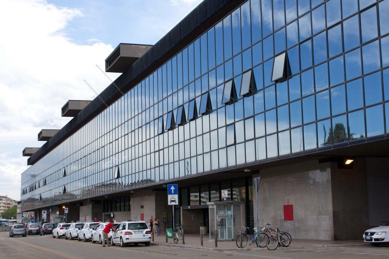 Suites Rome Pescara Exteriör bild