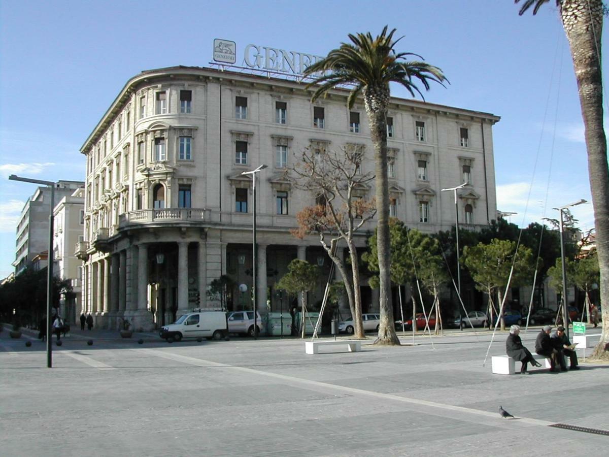 Suites Rome Pescara Exteriör bild